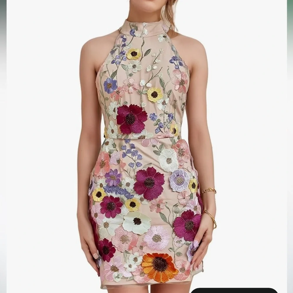 Floral Embroidered Halter Dress M mc4 - Picture 5 of 5